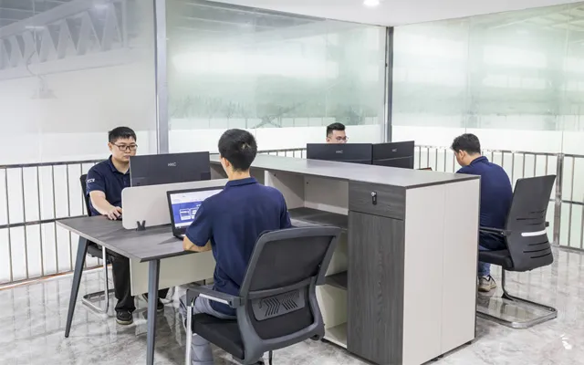 华云智能研发团队办公室